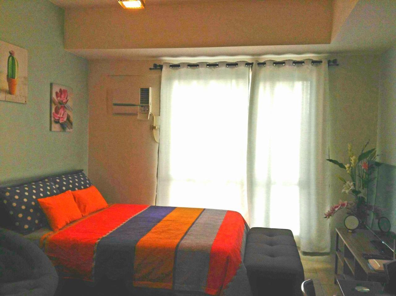 Fully Furnished *